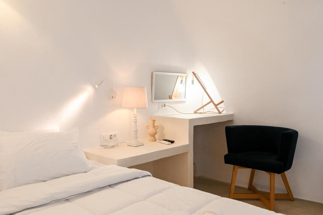 Three Bells Suites Firosztefáni Kültér fotó