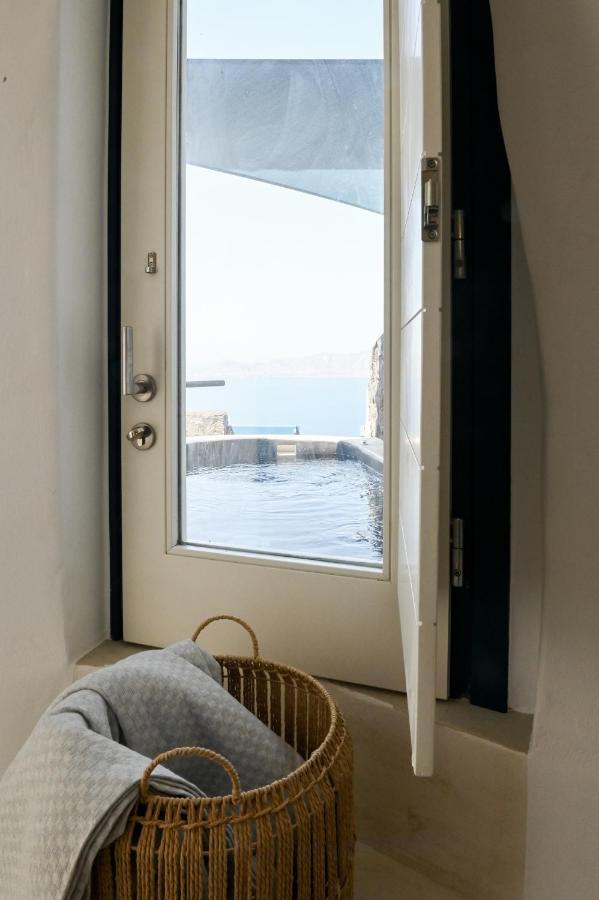 Three Bells Suites Firosztefáni Kültér fotó