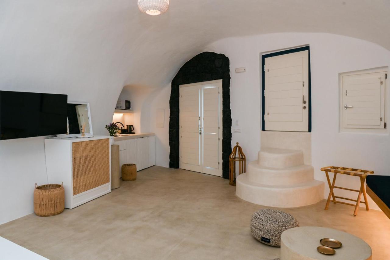 Three Bells Suites Firosztefáni Kültér fotó