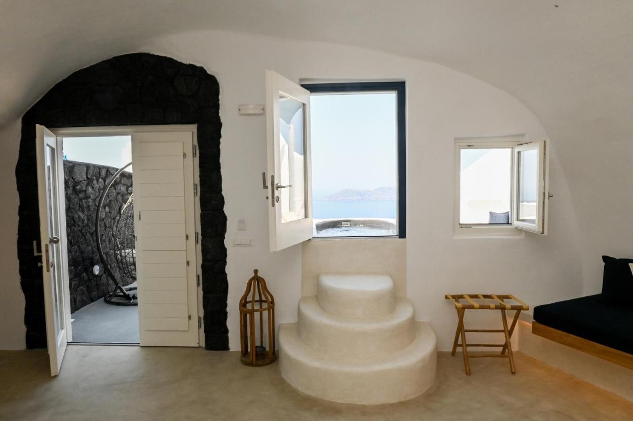 Three Bells Suites Firosztefáni Kültér fotó